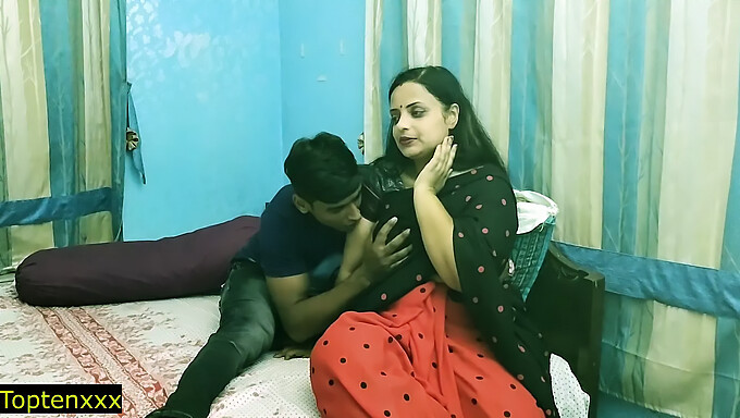 Young Indian Boy Secretly Has Sex With His Attractive Aunt At His Place