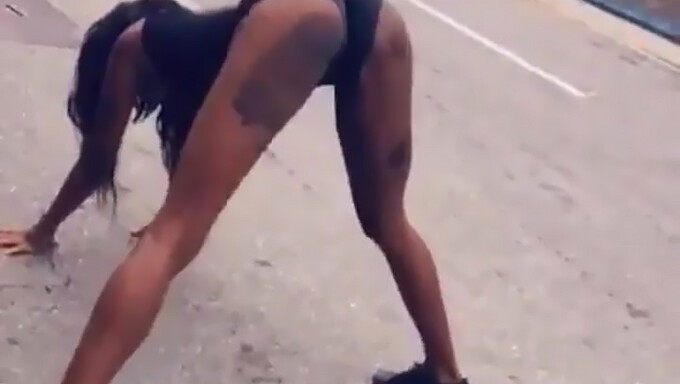 Afrikaanse Babes Uit Trinidad En Tobago In Een Trashy Compilatie